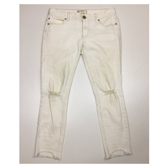 FREE PEOPLE Ivory Distressed Raw Step Hem 5 Pocket Logo Hardware Skinny Jeans - Picture 1 of 15
